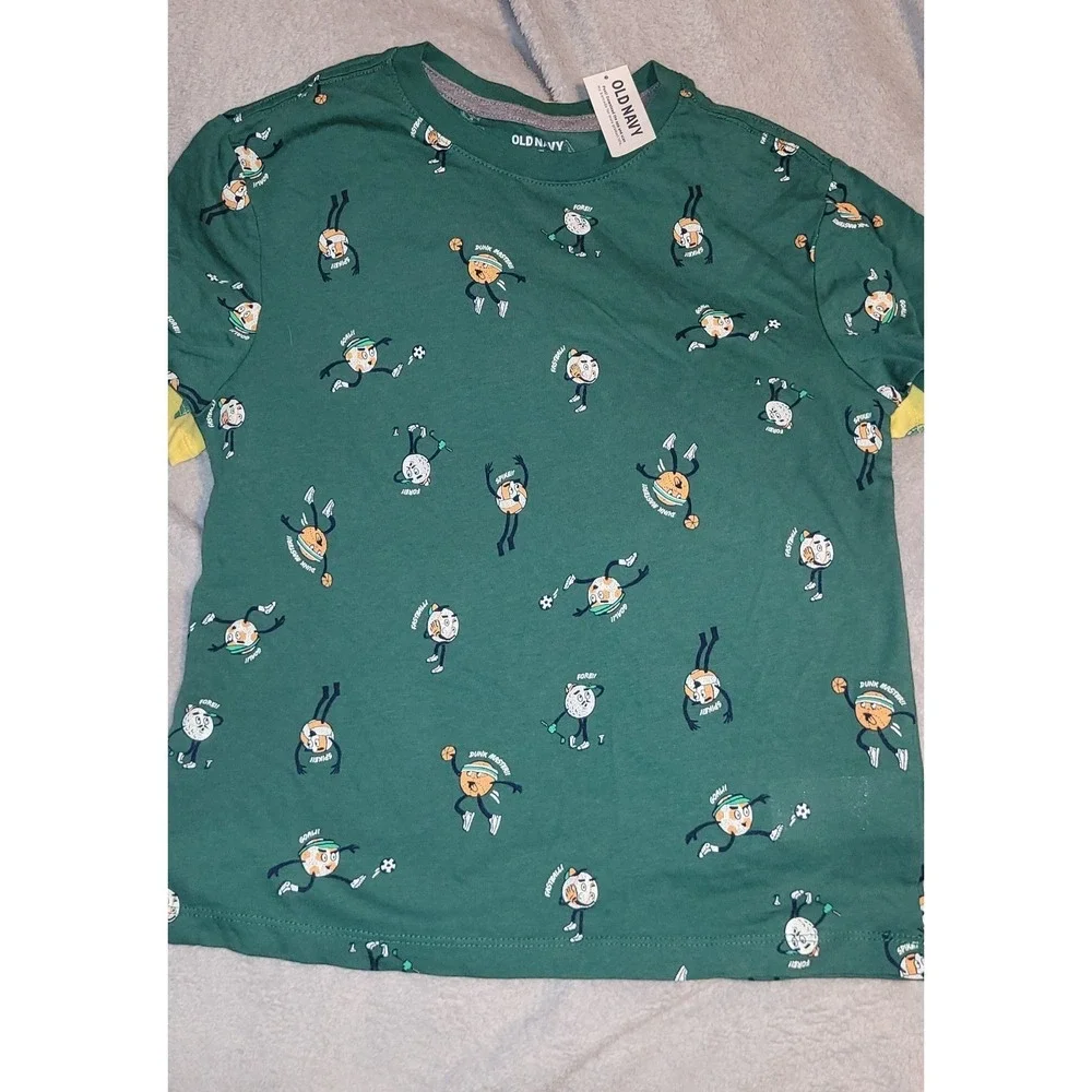 Old Navy boys shirts m‎ 8